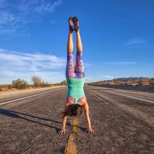 Meet your Posher, Laurathat